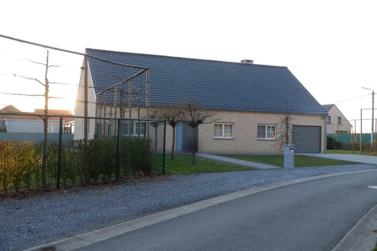 T Heirbaanhuys Villa Borgloon Buitenkant foto