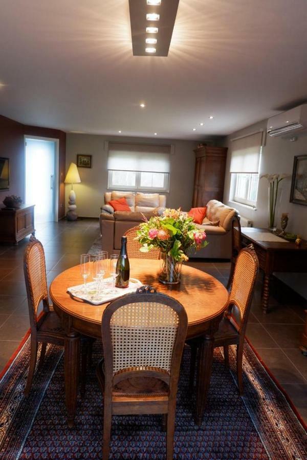 T Heirbaanhuys Villa Borgloon Buitenkant foto